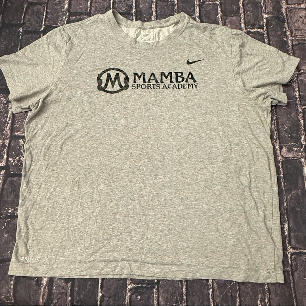 1st edition Nike Mamba Sports Academy Kobe Bryant Men’s Gray 2XL T Shirt Dri Fit